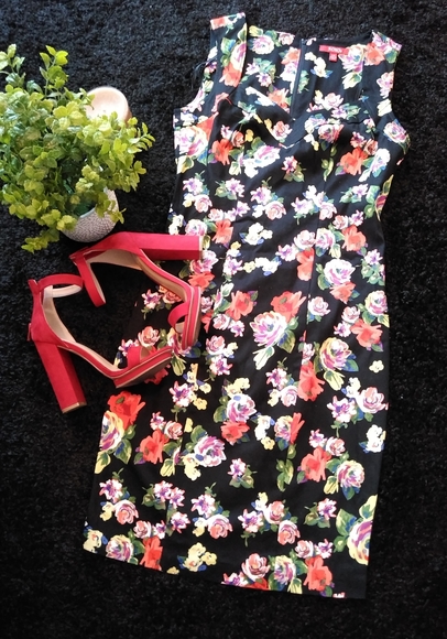 Xoxo floral pencil dress - Picture 2 of 4
